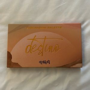 Alamar Destino Eyeshadow Palette